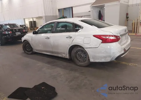 2016 Nissan Altima 2.5/2.5 S/2.5 Sl/2.5 Sr/2.5 Sv z USA, uszkodzony, nr VIN 1N4AL3AP5GC172029